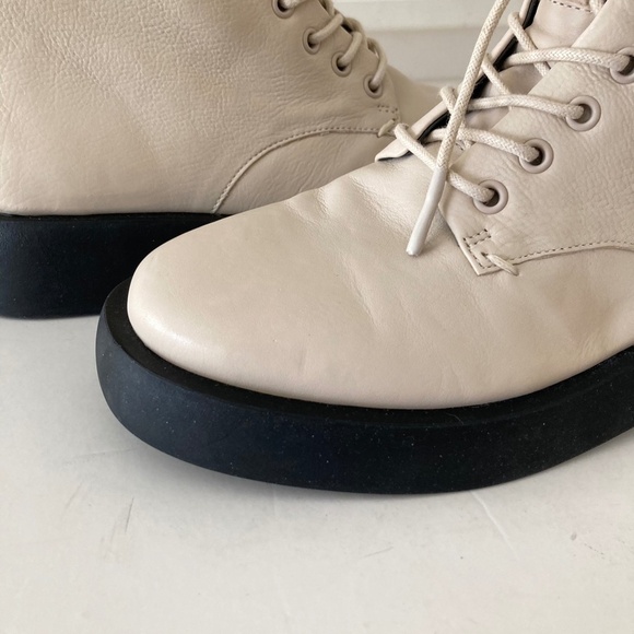 Sarto Anthropologie Ellera Ivory Leather Chelsea Boots Sz 7 - Picture 2 of 13